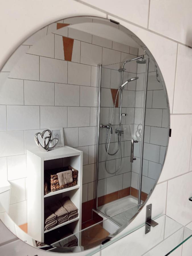 Ferienwohnung Moselflair Mit Direktem Blick Auf Die Mosel Und Weinberge Oberfell 외부 사진