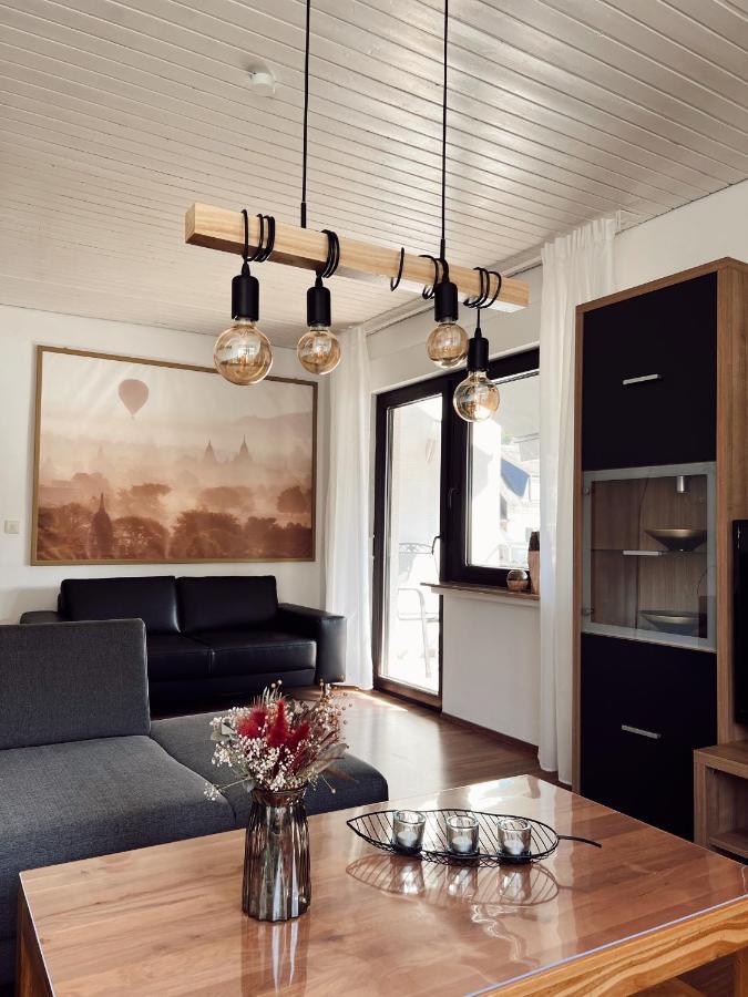 Ferienwohnung Moselflair Mit Direktem Blick Auf Die Mosel Und Weinberge Oberfell 외부 사진